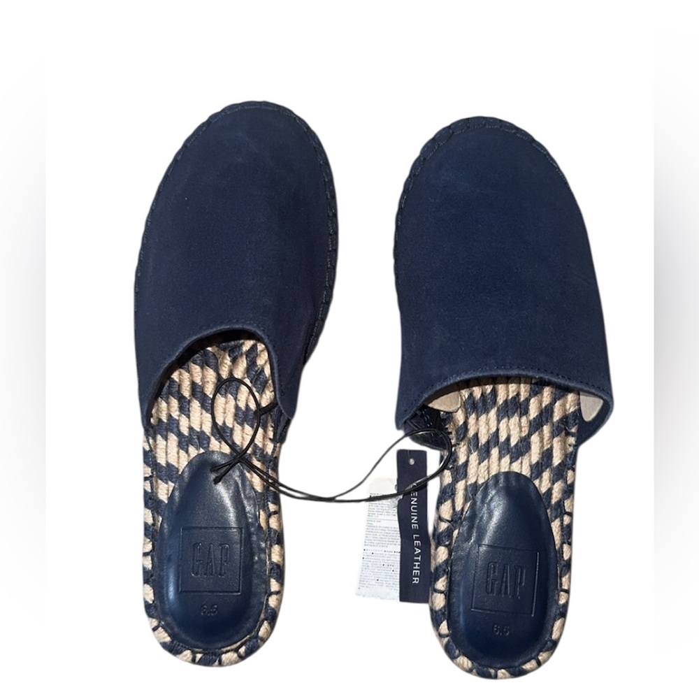 NWT: GAP Women's Dark Blue Leather Slippers